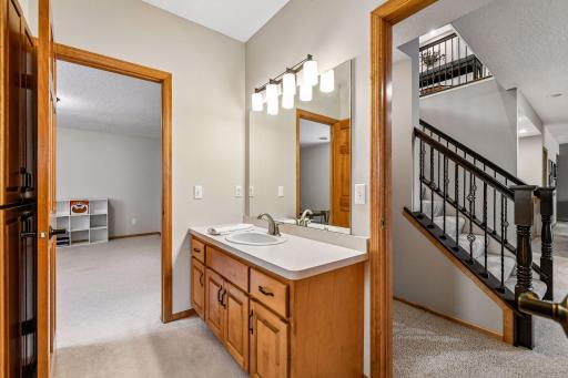 J&J bathroom with extra sink in between junior bedrooms #2 and 3
