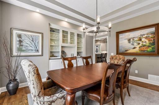 2865 Autumn Woods Drive, Chaska, MN 55318