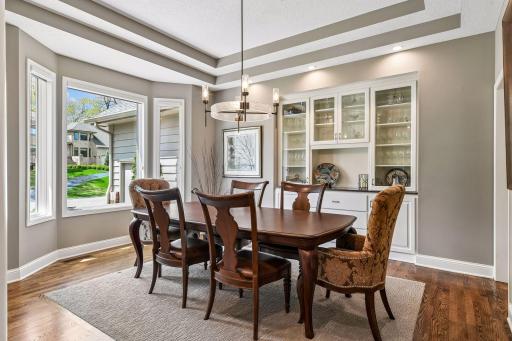 2865 Autumn Woods Drive, Chaska, MN 55318