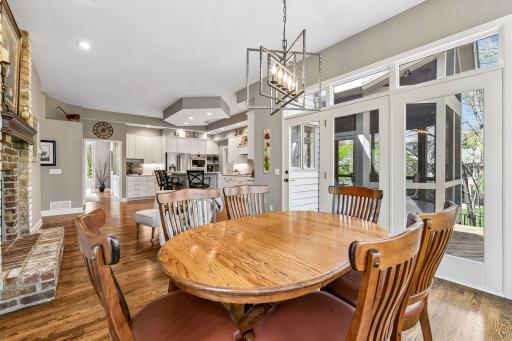 2865 Autumn Woods Drive, Chaska, MN 55318