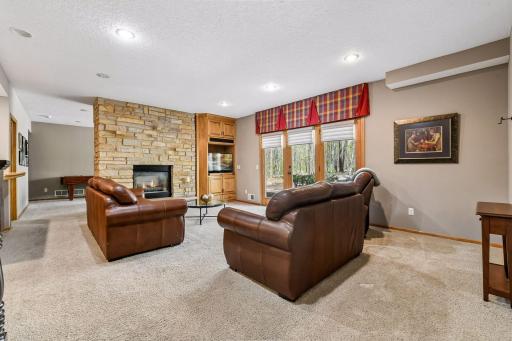 2865 Autumn Woods Drive, Chaska, MN 55318