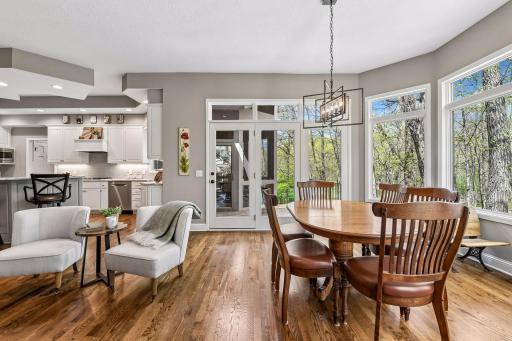 2865 Autumn Woods Drive, Chaska, MN 55318