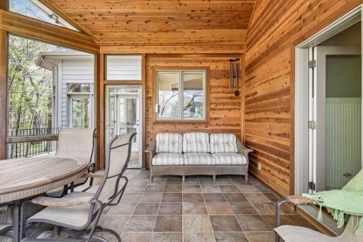 2865 Autumn Woods Drive, Chaska, MN 55318