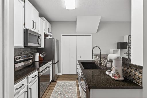 14194 Plymouth Avenue, Burnsville, MN 55337