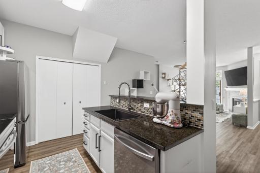 14194 Plymouth Avenue, Burnsville, MN 55337