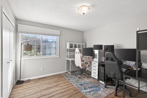 14194 Plymouth Avenue, Burnsville, MN 55337