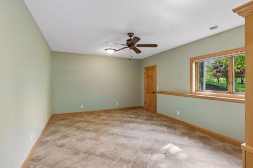 4854 Linden Trail N, Lake Elmo, MN 55042