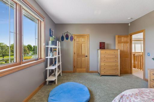 4854 Linden Trail N, Lake Elmo, MN 55042