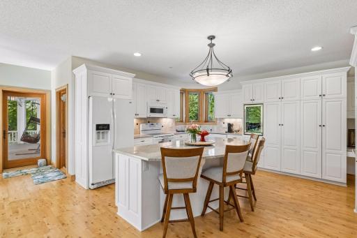 4854 Linden Trail N, Lake Elmo, MN 55042