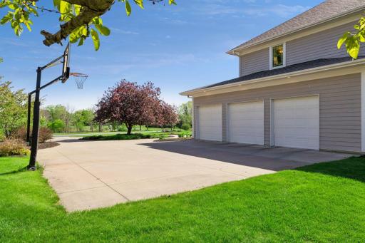4854 Linden Trail N, Lake Elmo, MN 55042