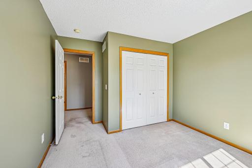 20-web-or-mls-River Woods Dr-S1005-020.jpg