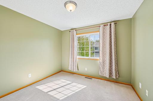 19-web-or-mls-River Woods Dr-S1005-019.jpg
