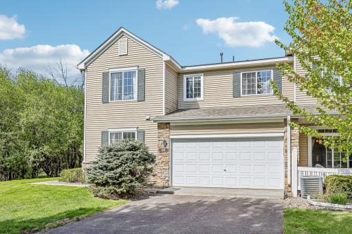 4-web-or-mls-River Woods Dr-S1005-004.jpg