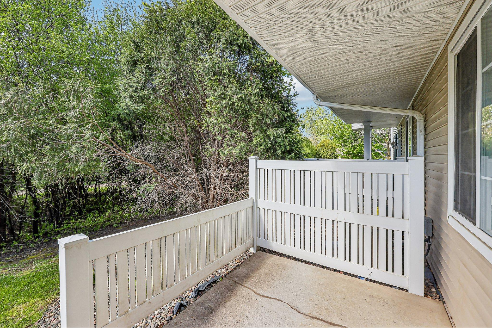 32-web-or-mls-River Woods Dr-S1005-032.jpg