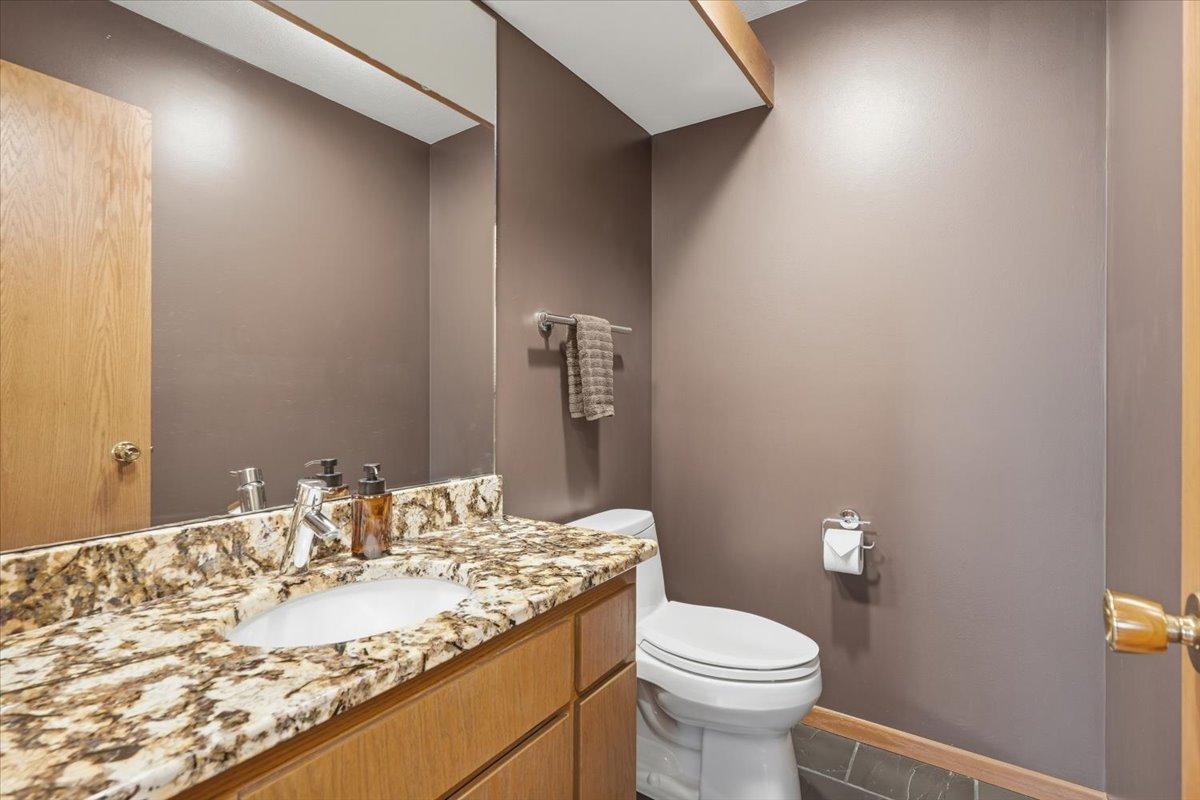 27-Bathroom 3.jpg