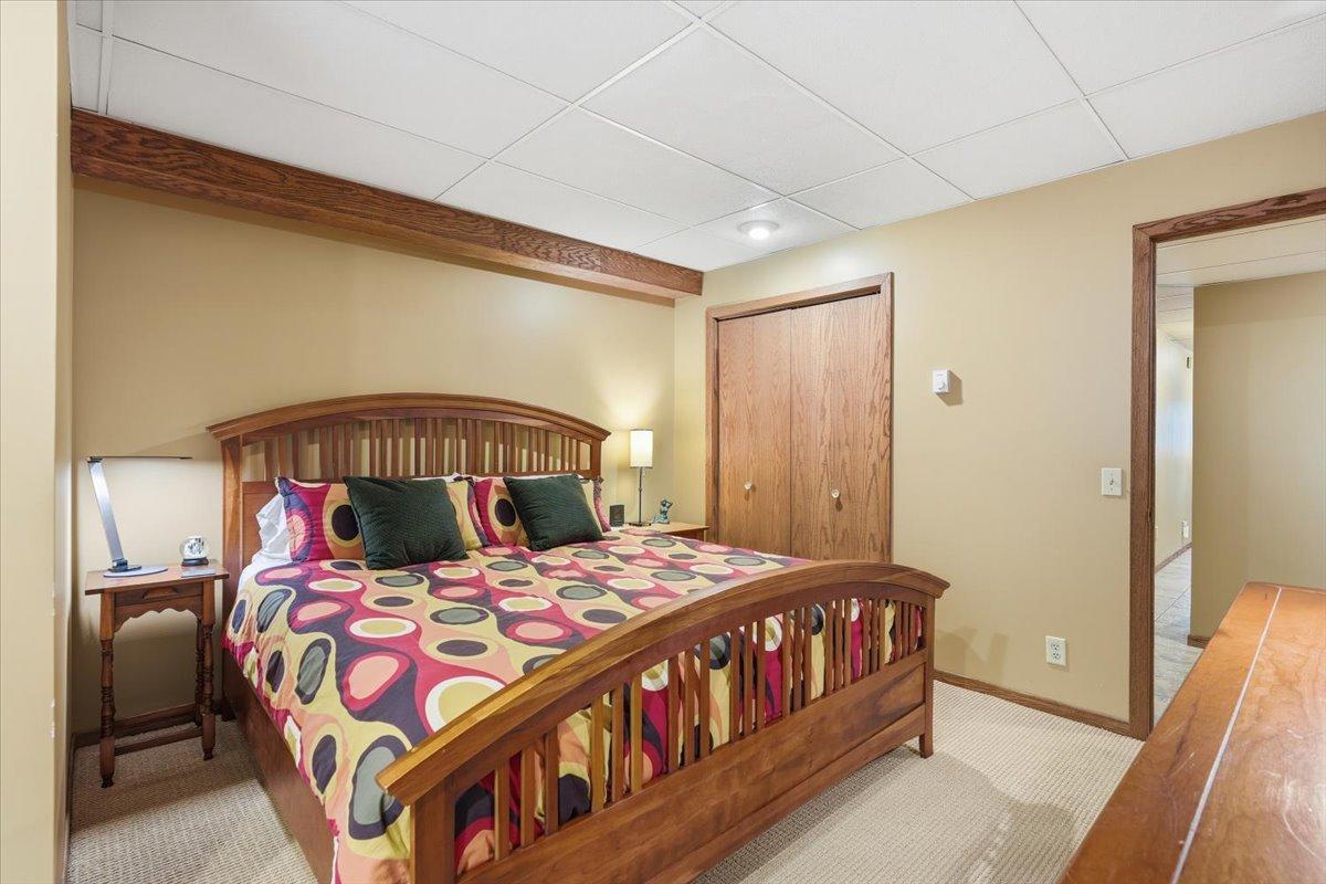 15-Bedroom 2.jpg