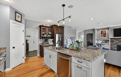 441 Wynnsong Dr NW, Byron, MN 55920