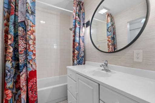 1707 Stevens Avenue, B3, Minneapolis, MN 55403