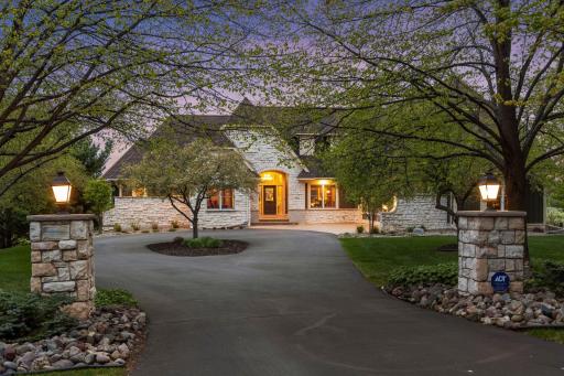 345 Lindsay Road, Hudson, WI 54016