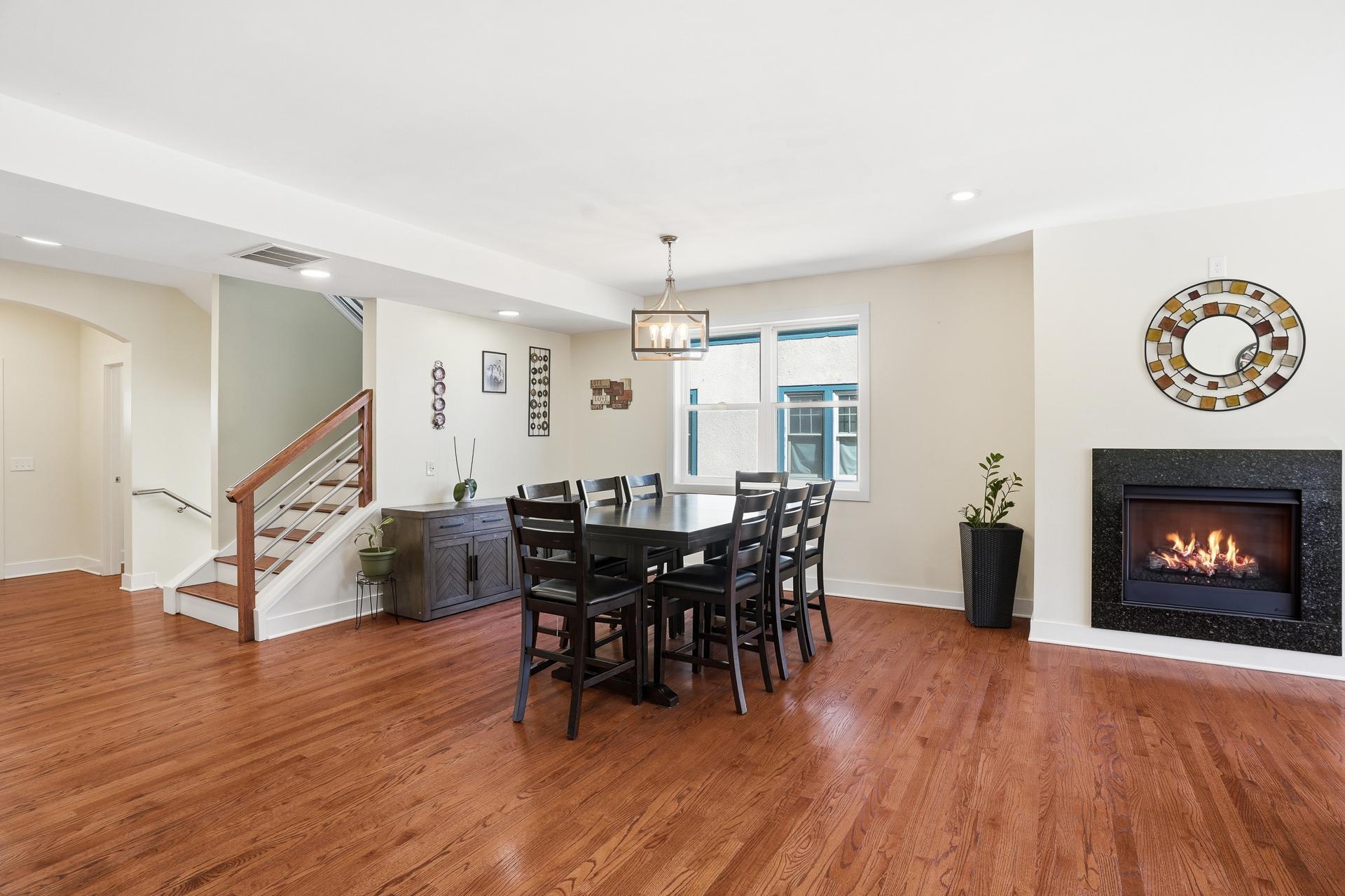 2921 40th Ave S MLS-20.jpg