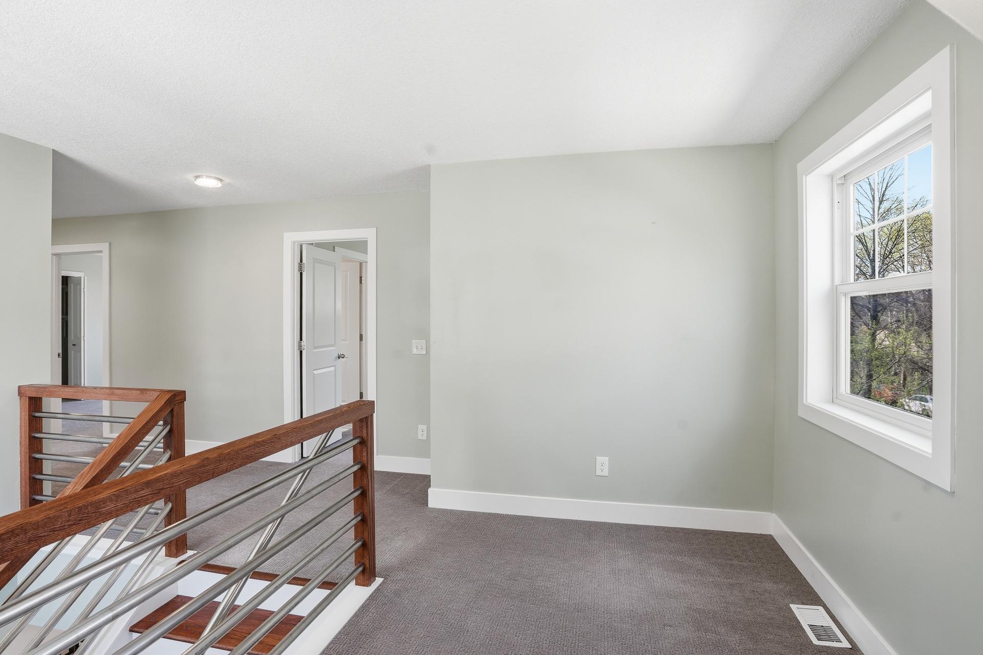 2921 40th Ave S MLS-42.jpg