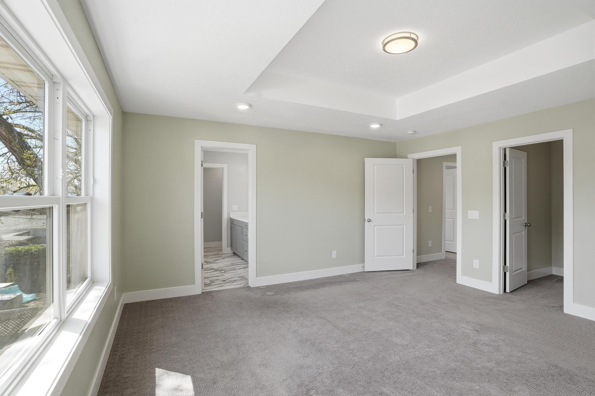 2921 40th Ave S MLS-54.jpg