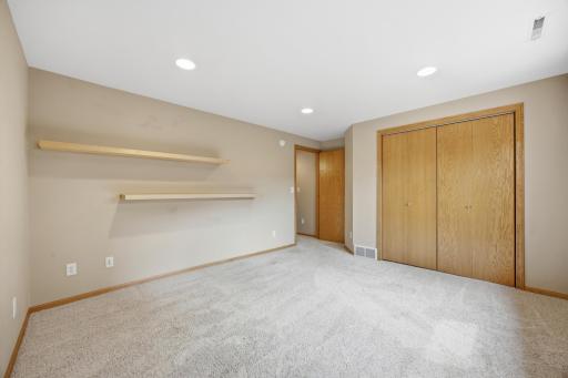 4054 S Rivershore Drive, Moorhead, MN 56560