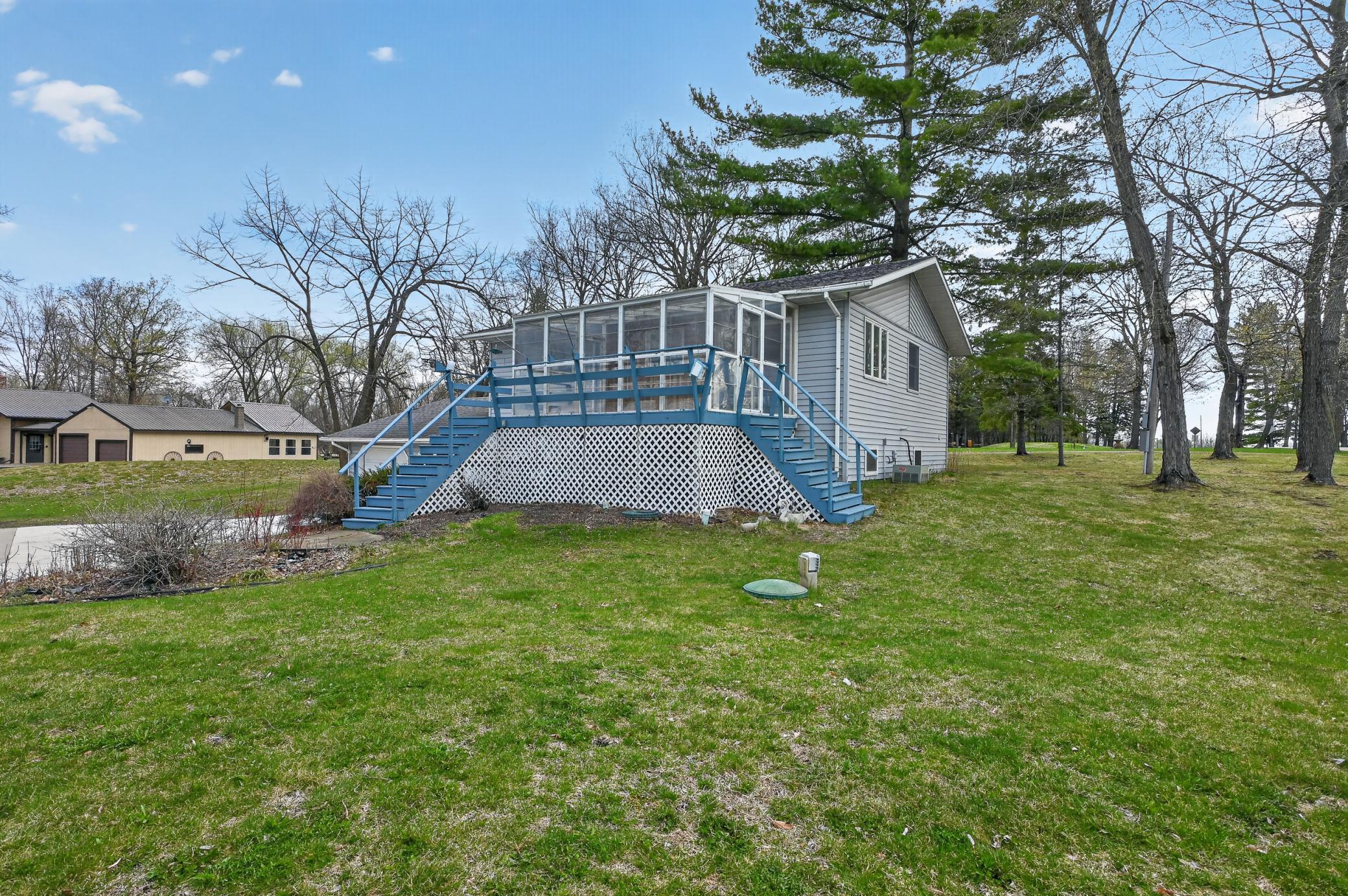 large 3 season porch