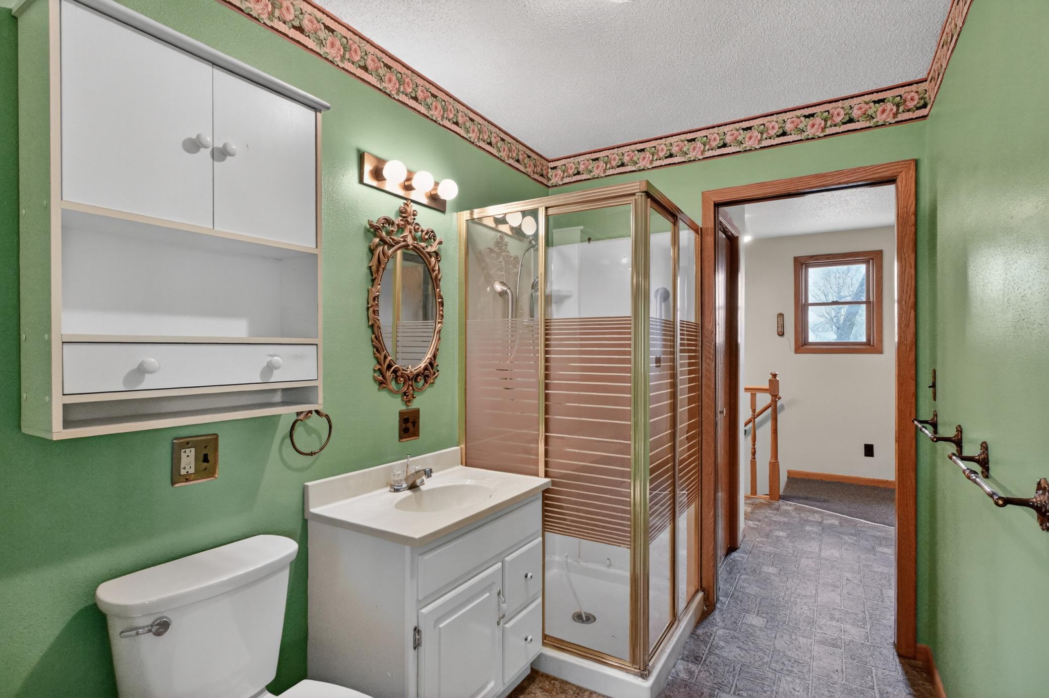 Upper level bathroom