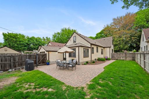 5708 10th Avenue S, Minneapolis, MN 55417
