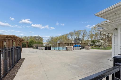 6780 Bellflower Drive, Excelsior, MN 55331