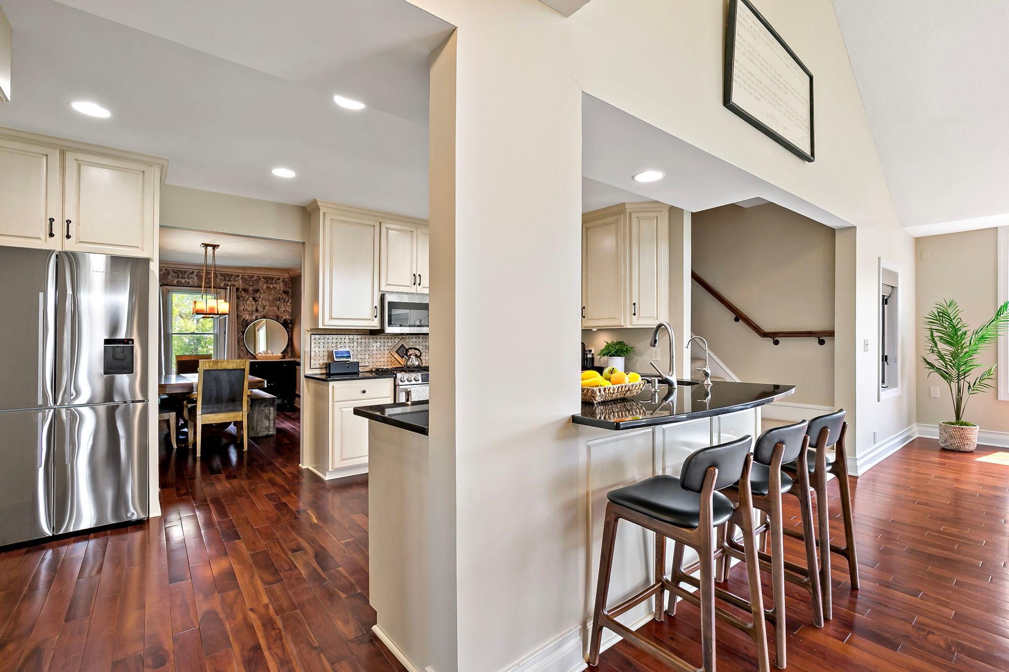 68-web-or-mls-5830 Club Ln Shorewood MN_0059.jpg
