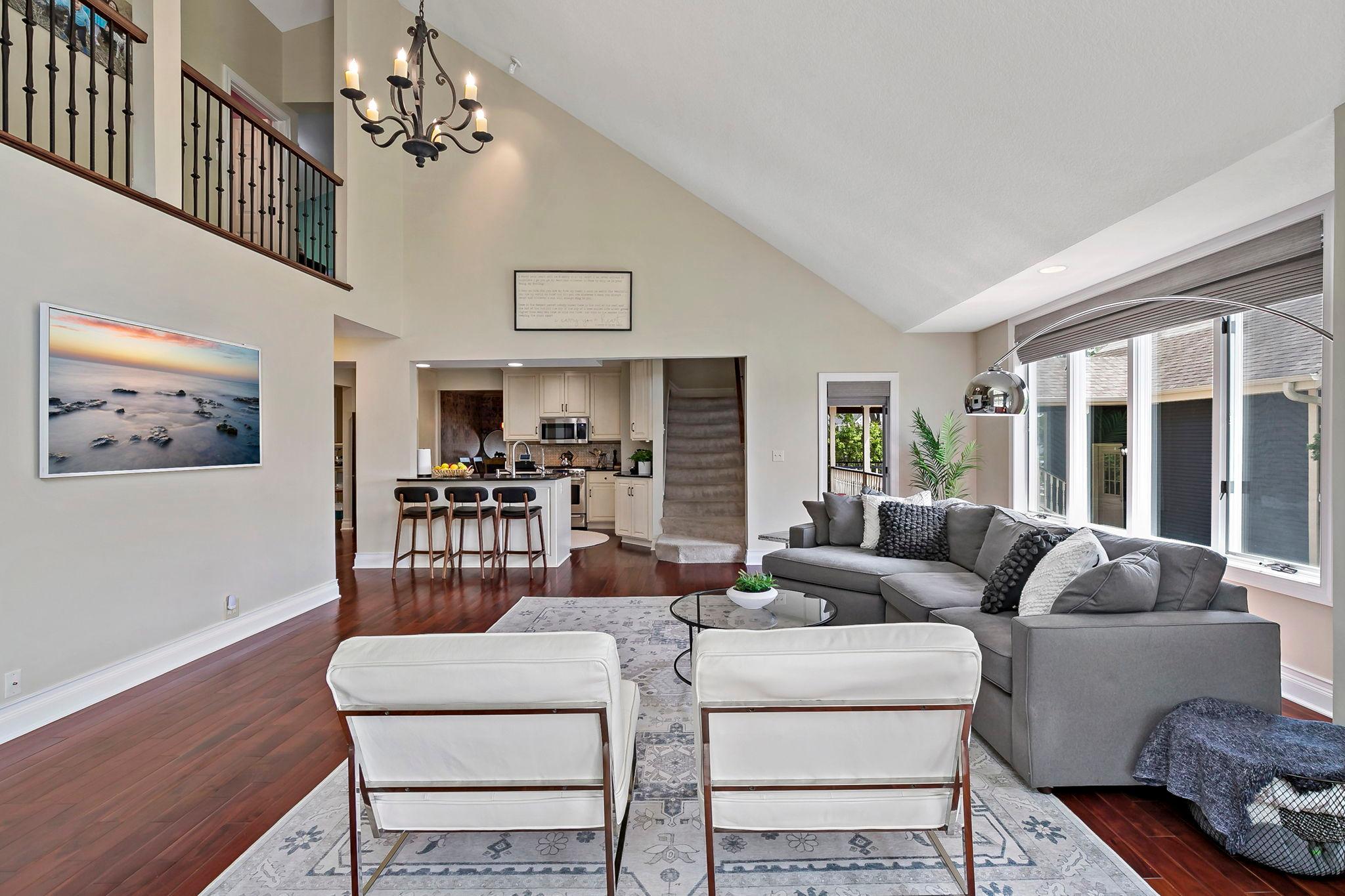 56-web-or-mls-5830 Club Ln Shorewood MN_0047.jpg