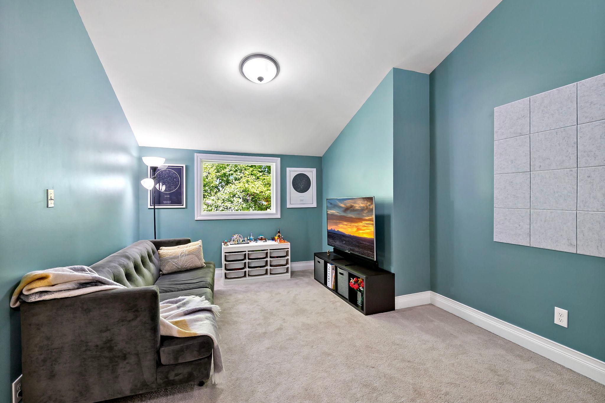 71-web-or-mls-5830 Club Ln Shorewood MN_0062.jpg