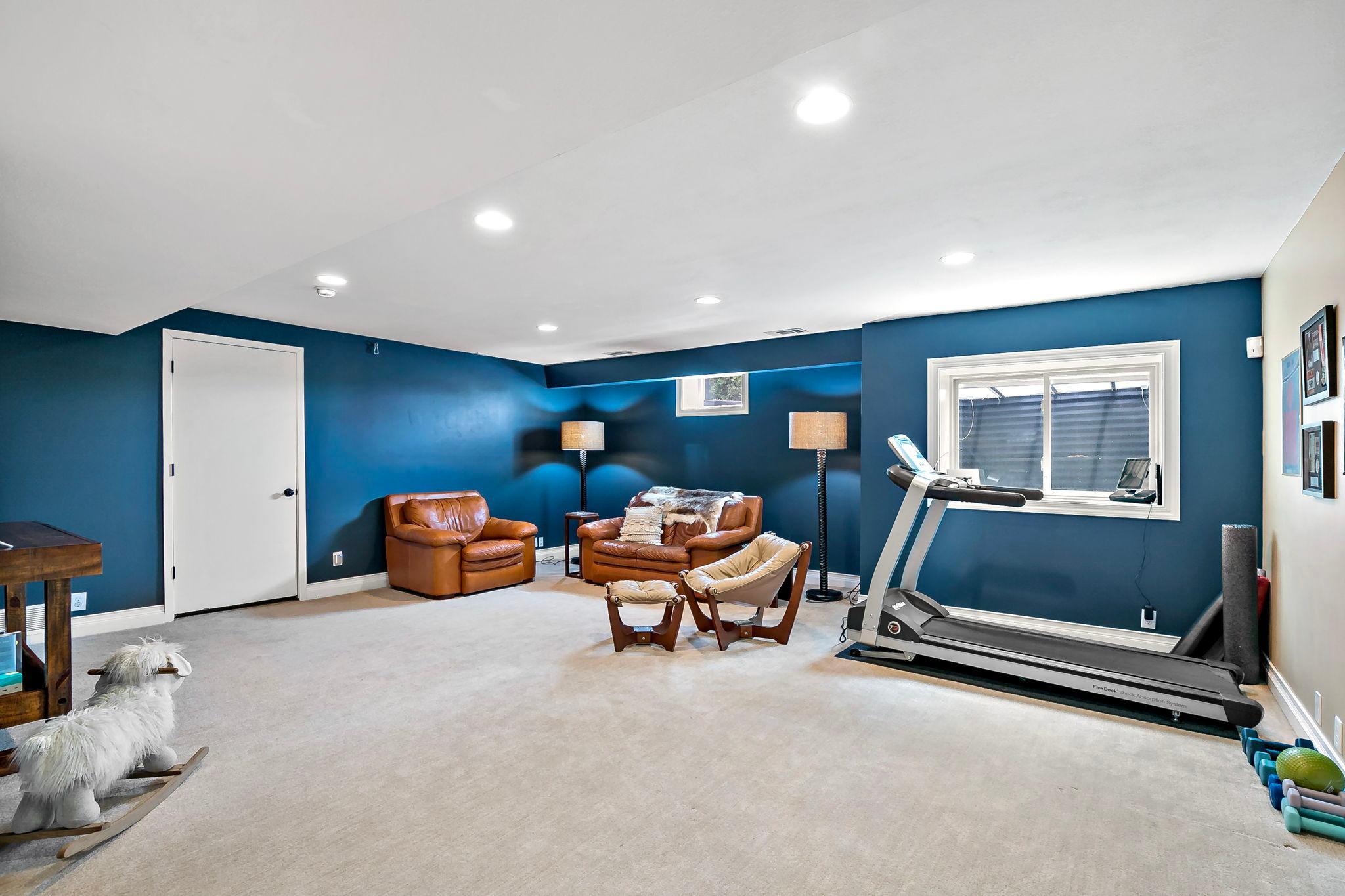 83-web-or-mls-5830 Club Ln Shorewood MN_0074.jpg