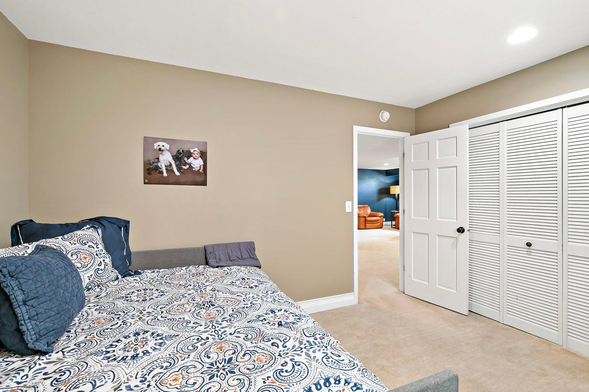 88-web-or-mls-5830 Club Ln Shorewood MN_0079.jpg