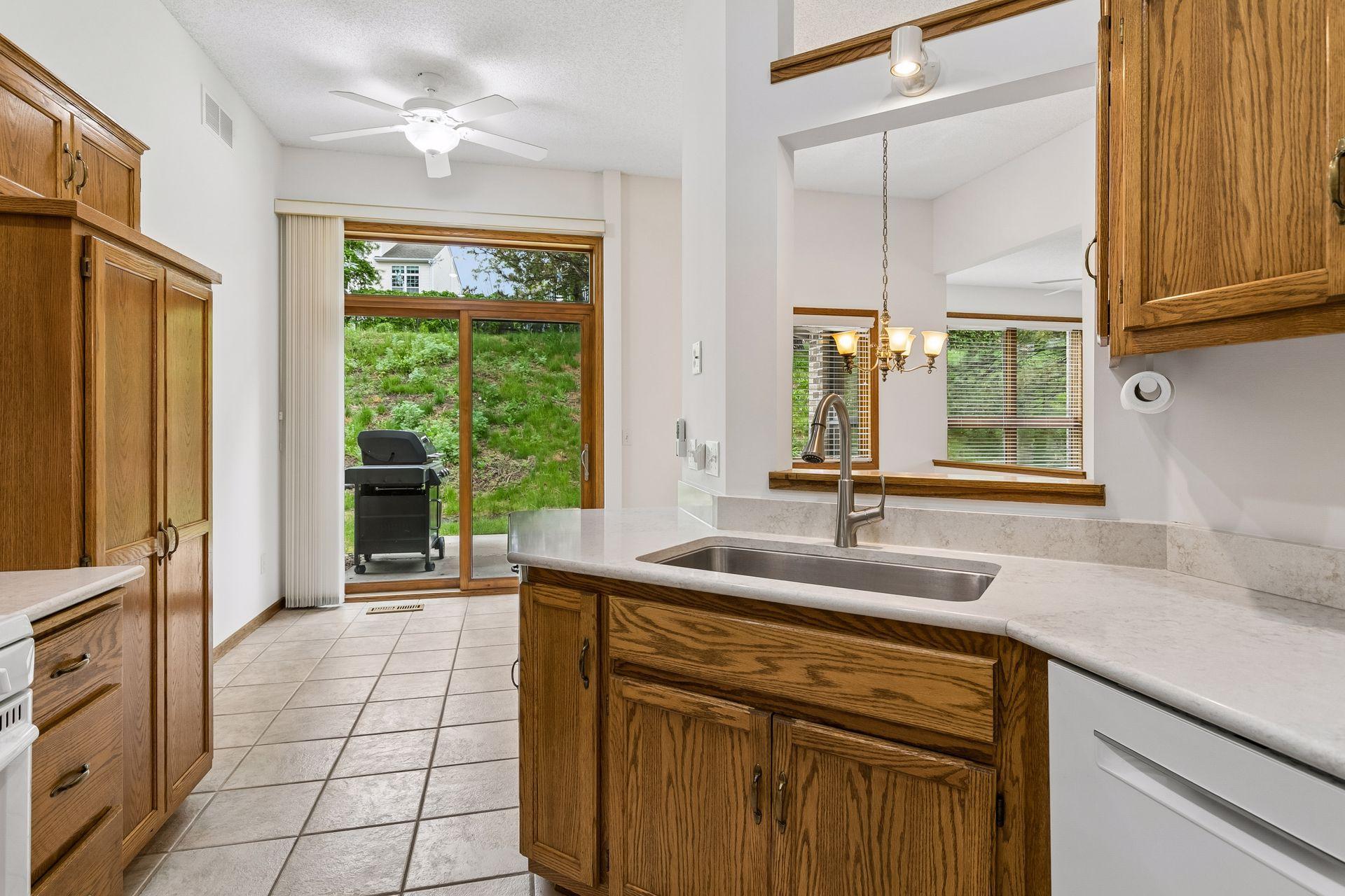 4143 Arbor Lane Kitchen