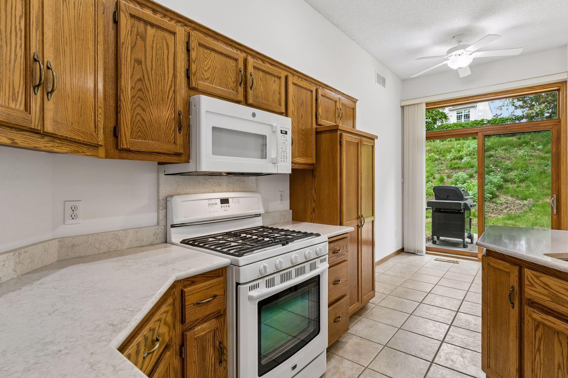 4143 Arbor Lane Kitchen