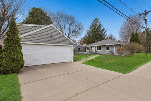 1914 Holton Street, Roseville, MN 55113