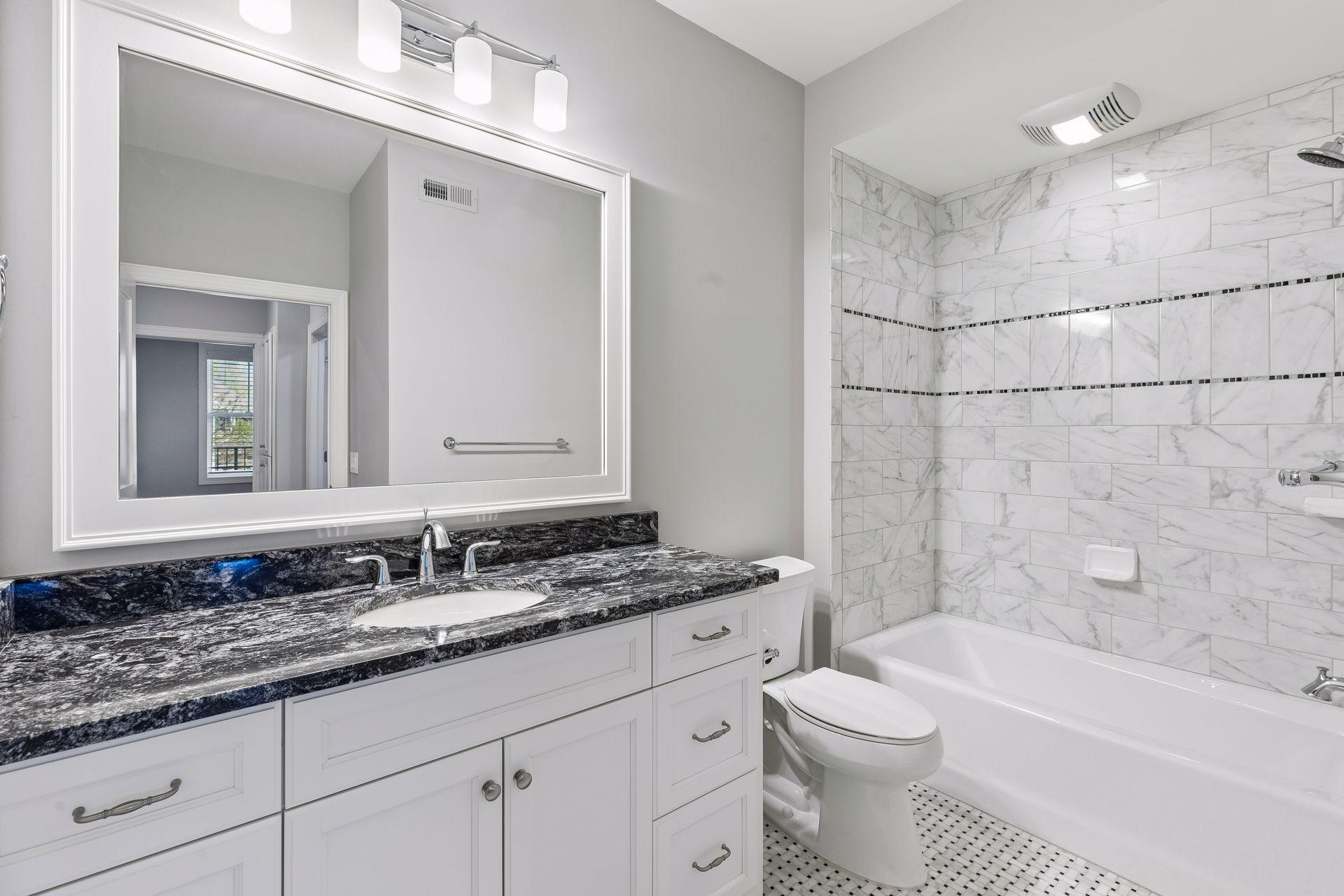 Full hall bath