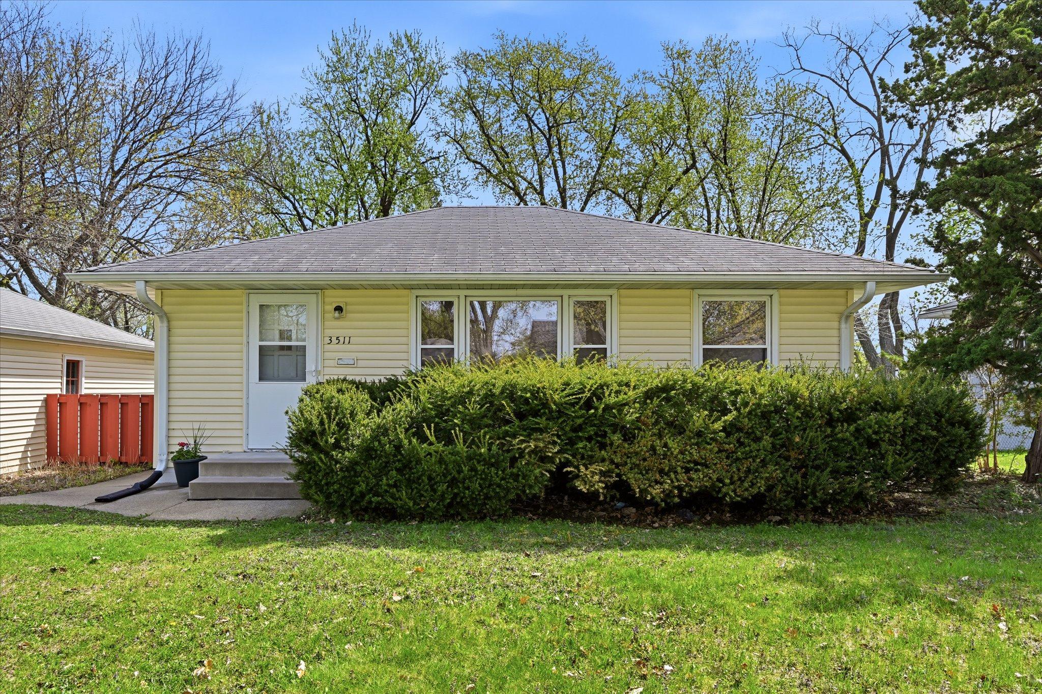 One level updated home in the heart of St. Louis Park!