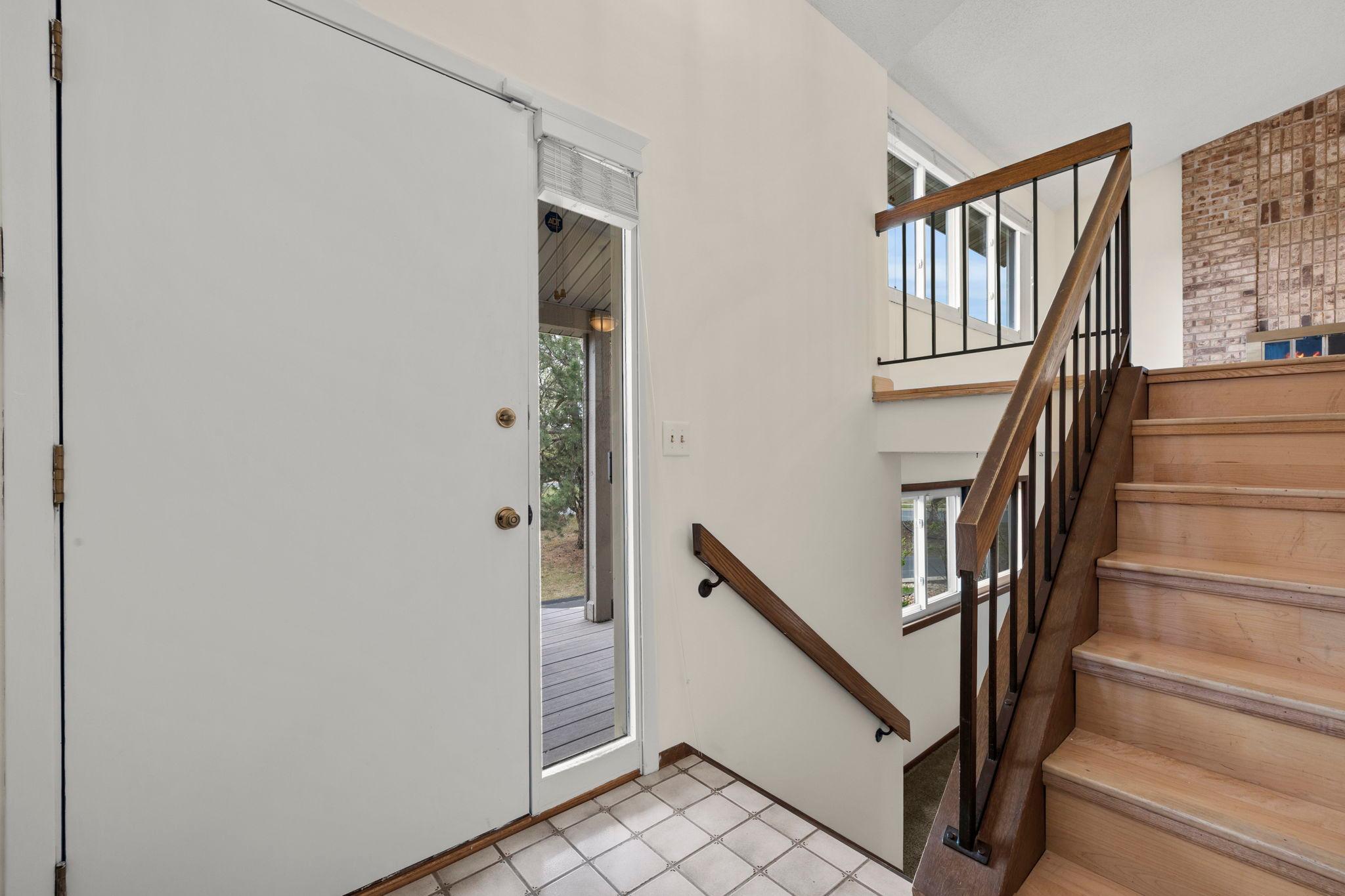 10-web-or-mls-6978 W 84th St Cir-5.jpg