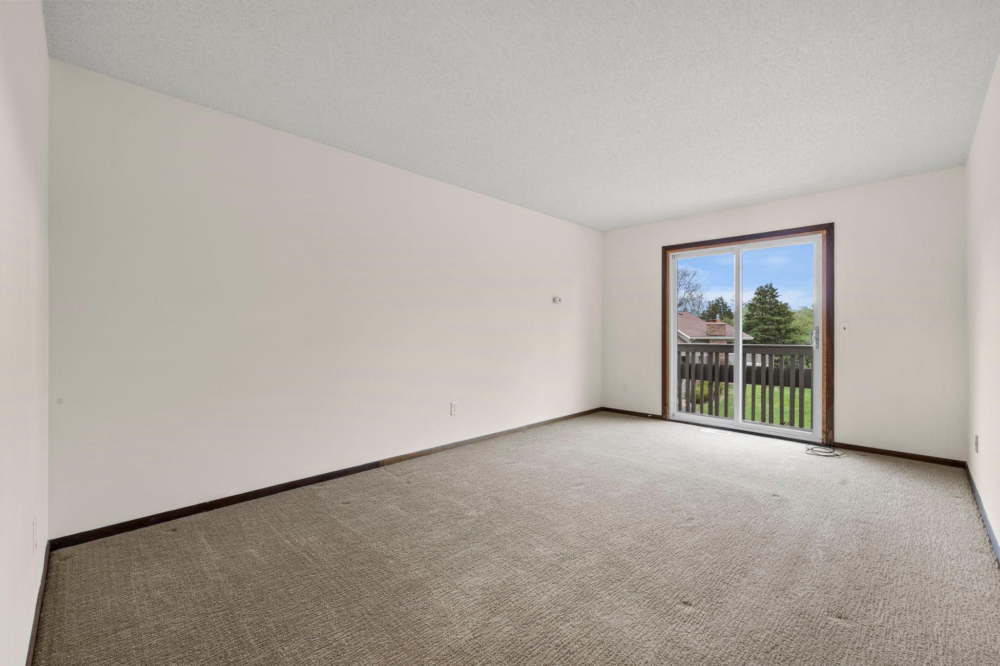 31-web-or-mls-6978 W 84th St Cir-150.jpg