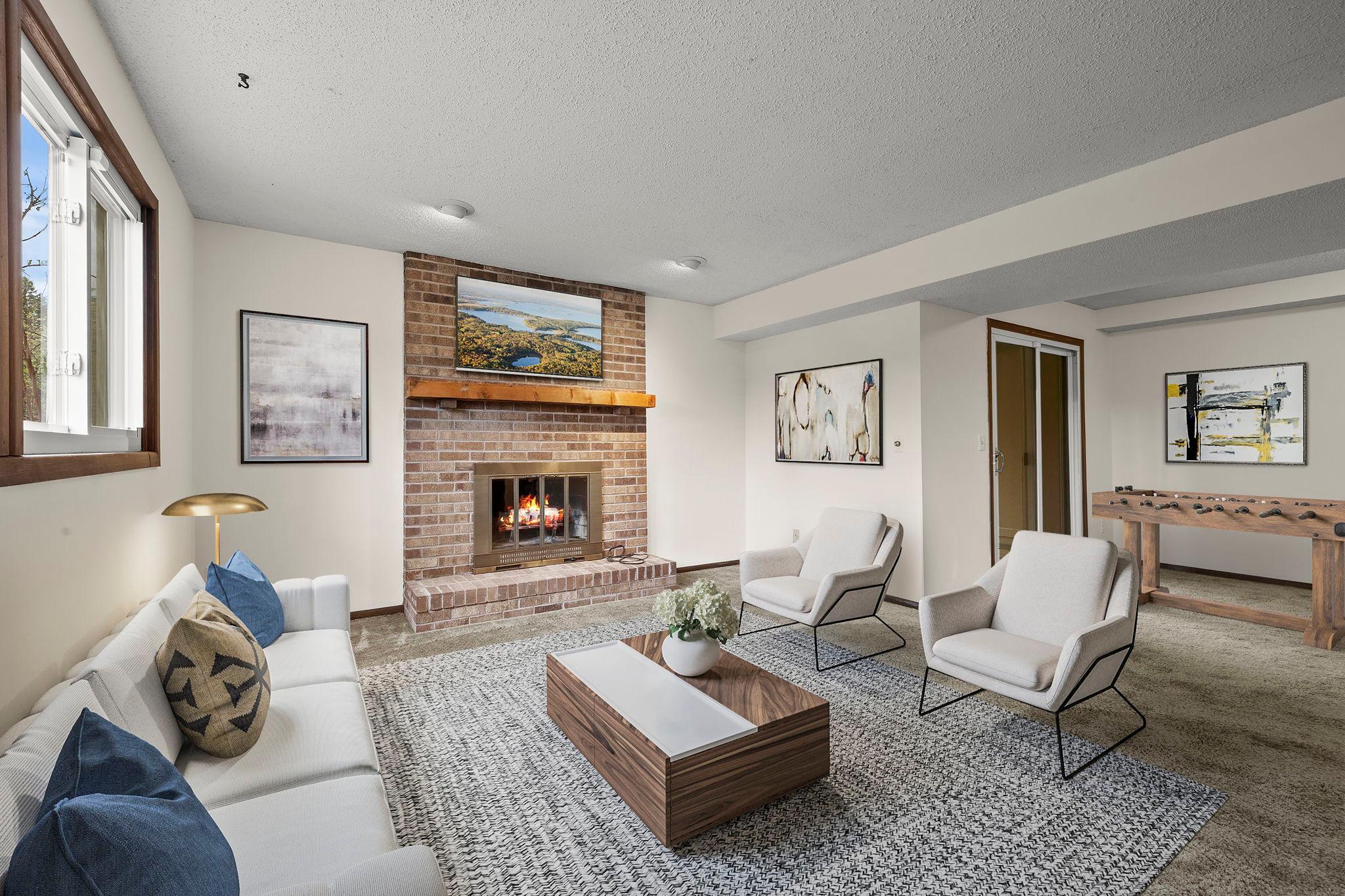 46-web-or-mls-6978 W 84th St Cir-180_Final.jpg