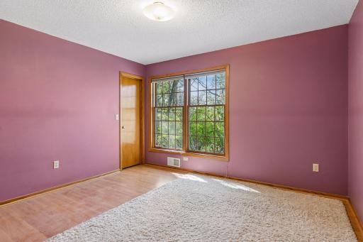 771 County Road B2 E, Little Canada, MN 55117