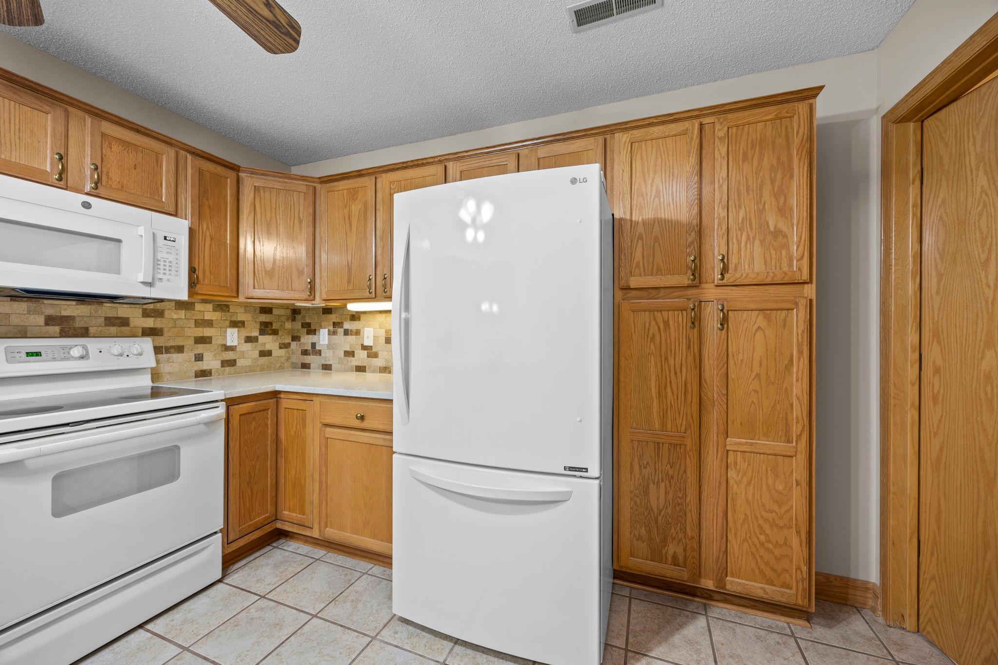 Undercabinet lighting and new quartz countertops.