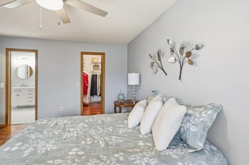 Large walk-in closet, beautiful natural light, and a remodeled bath that feels like a spa. This is the primary suite you've been waiting for.