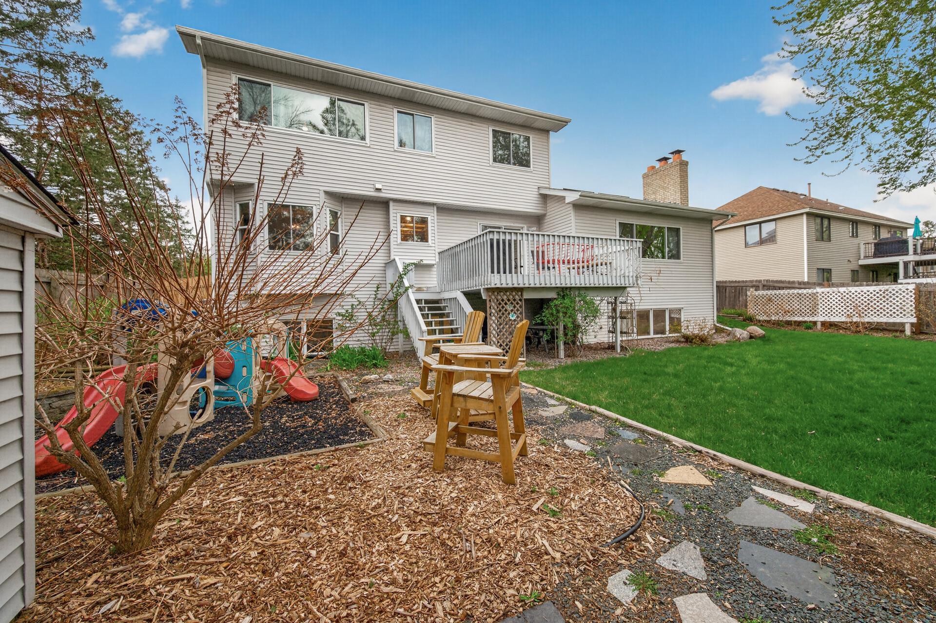 Enjoy plenty of space & privacy for all of your outdoor activities.