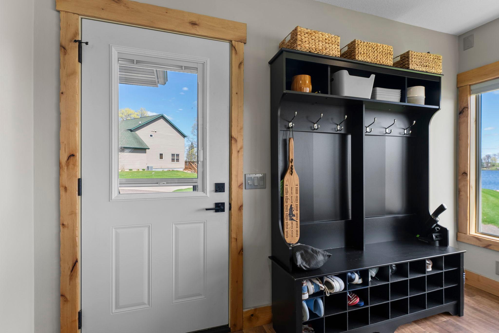 10-web-or-mls-1387 3 1-4 St 15-113.jpg