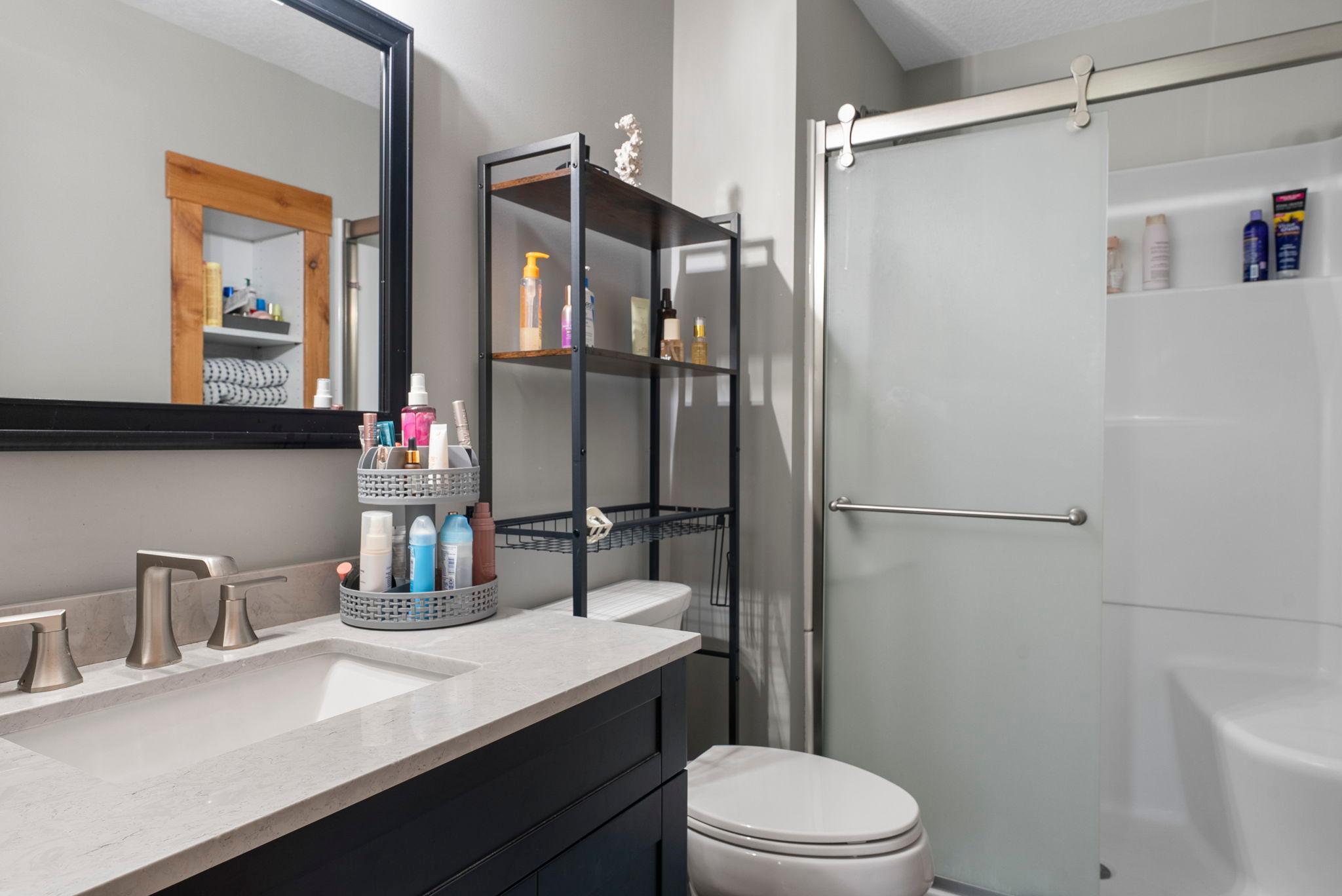 35-web-or-mls-1387 3 1-4 St 15-256.jpg